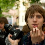 ...а кто-то думал, кого бы еще сфотографировать.